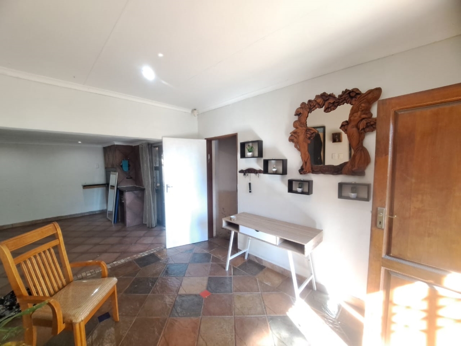 3 Bedroom Property for Sale in Safari Gardens North West